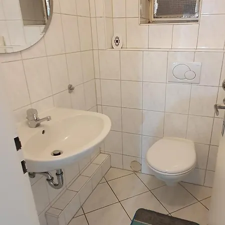 Larisa'S Nr 10 Mit Parkplatz Apartment Hamburg Exterior photo